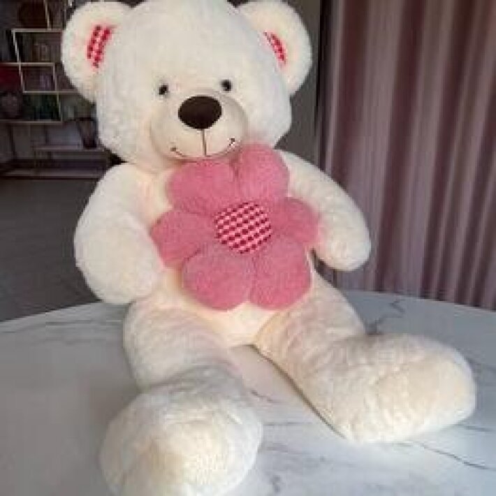 Мишка с цветочком