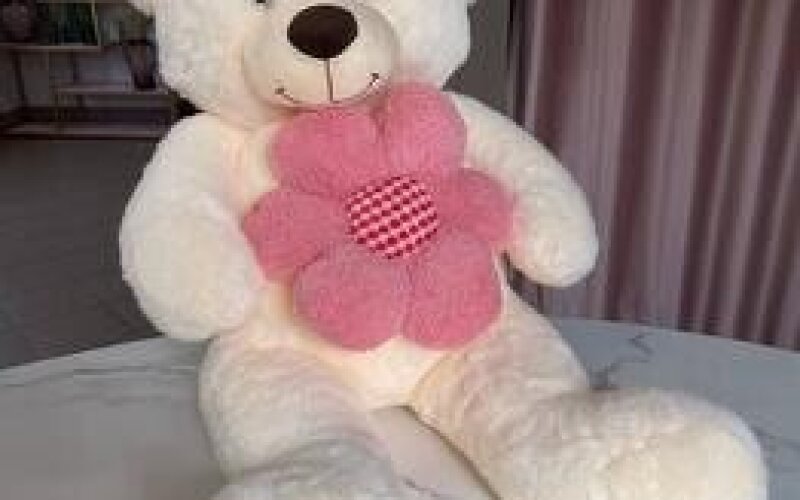 Мишка с цветочком