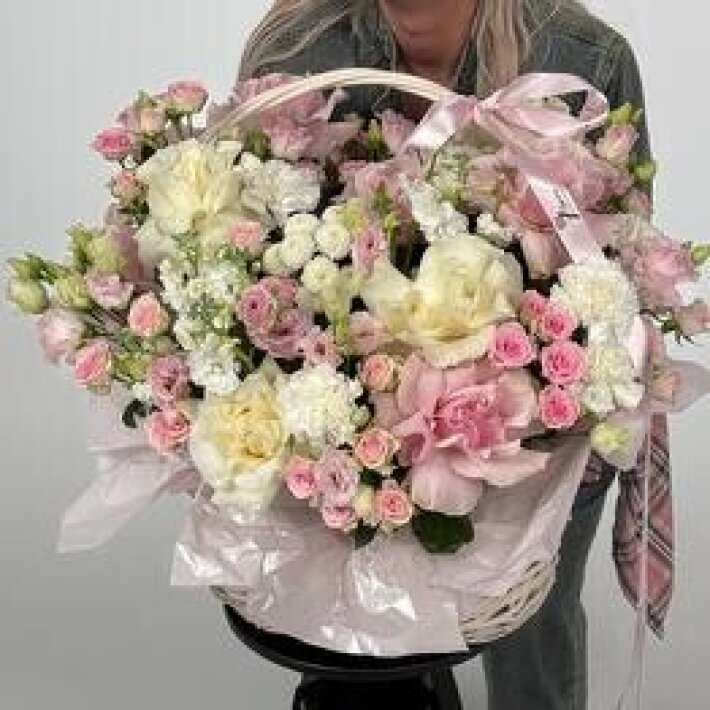 Корзина из роз