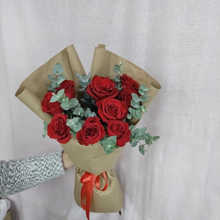 Букет из красных роз