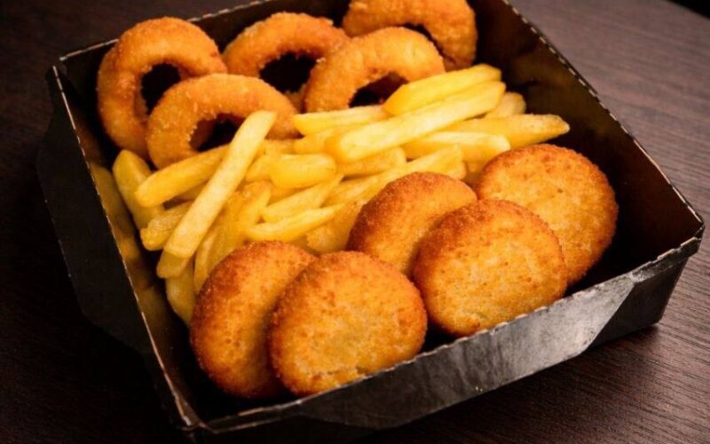 Бокс с луковыми кольцами