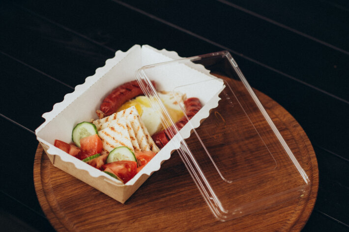 Глазунья с колбасками