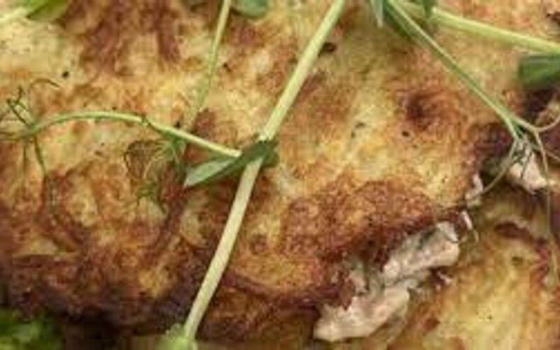 Филе цыпленка в картофельном ажуре