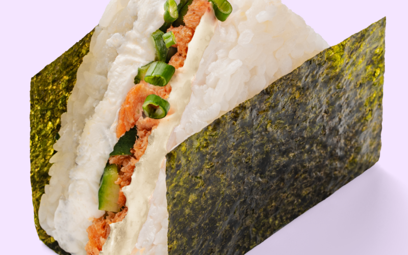 Ёнигири лосось терияки