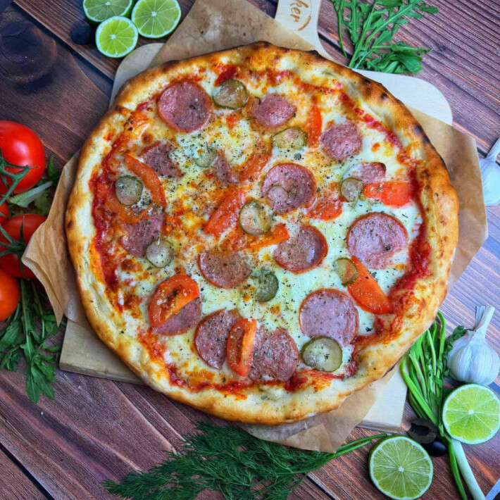 Пицца «Салями»