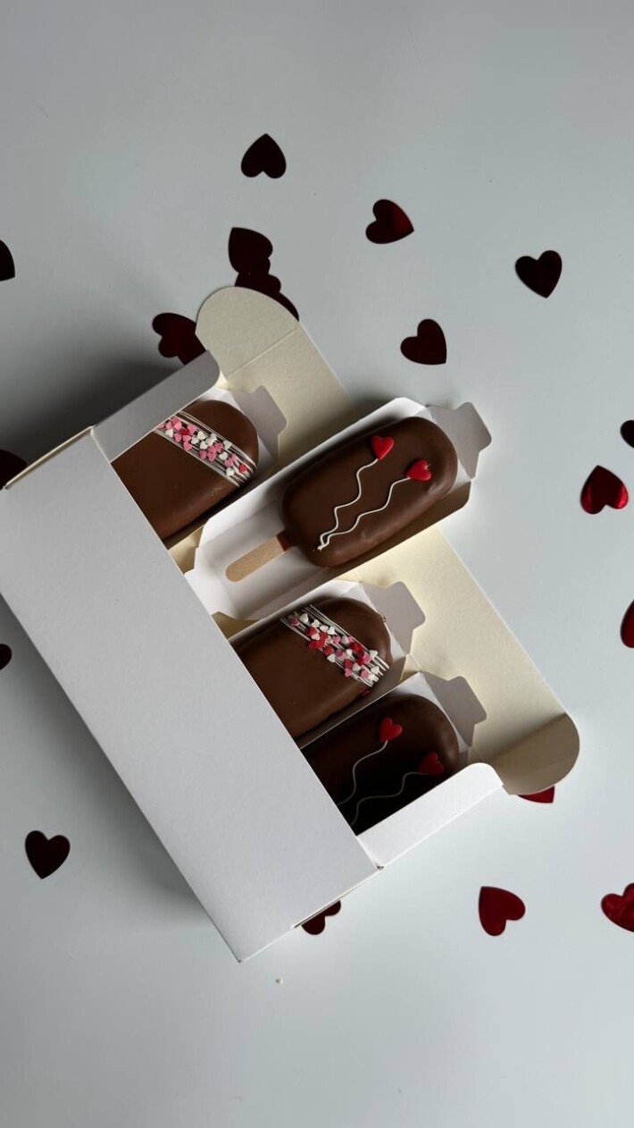 Набор муссовых пирожных