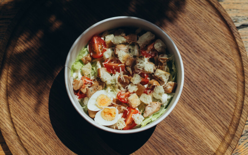Салат «Цезарь» с курицей
