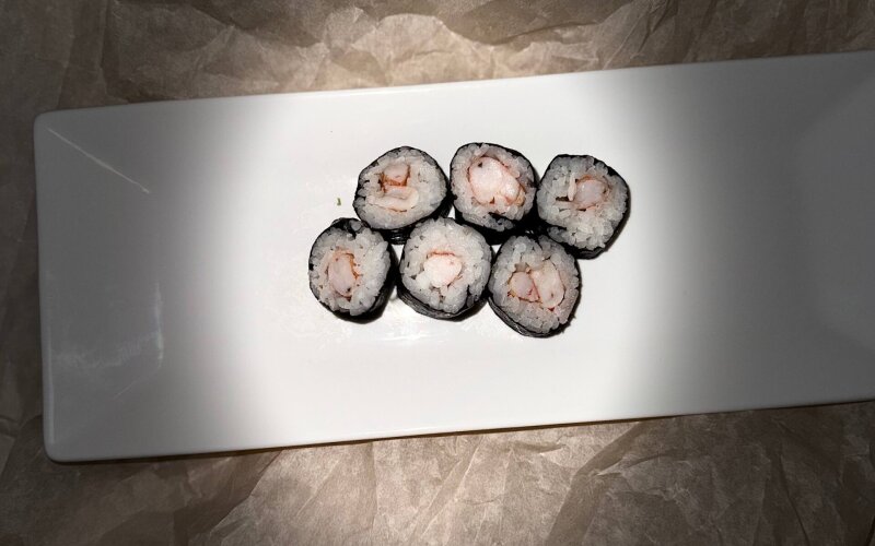 Мини ролл с креветкой