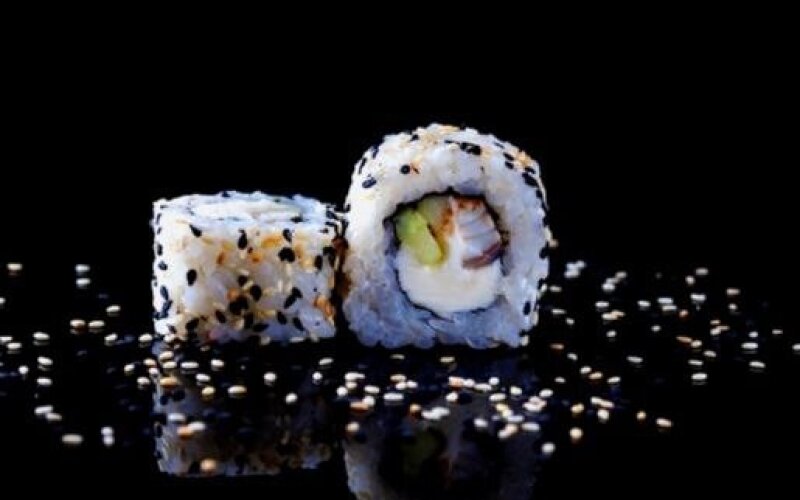 Ролл «Аляска с угрём»