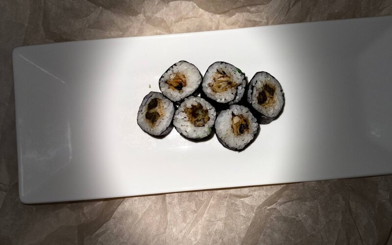 Мини ролл с мидиями