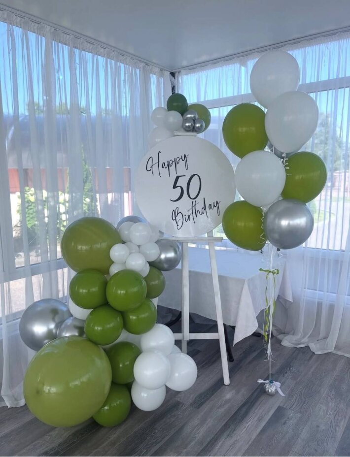 Фотозона на мольберте 2