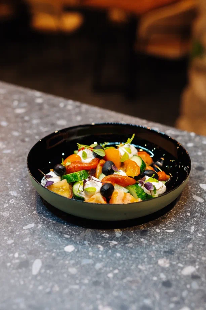 Салат «Овощной» с муссом из сыра «Фета»