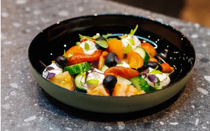 Салат «Овощной» с муссом из сыра «Фета»