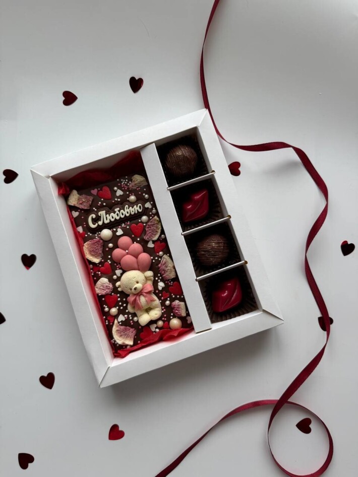 Набор «Шоколад и 4 конфеты»