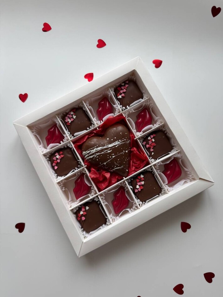 Набор «Сердце и 12 конфет»