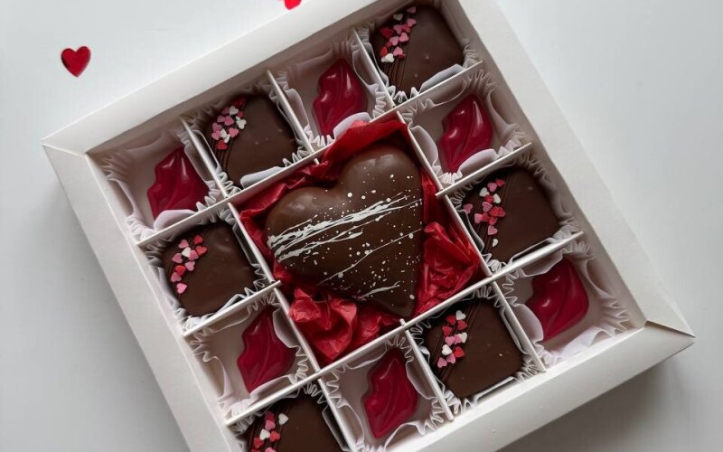 Набор «Сердце и 12 конфет»