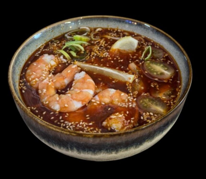 Суп «Том-ям с креветкой и «морским» коктейлем»