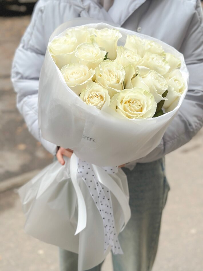 Букет белых роз
