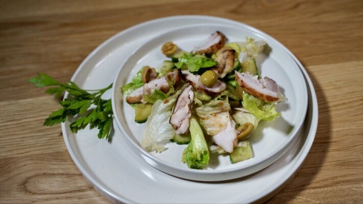 Салат «Курочка на айсберге»