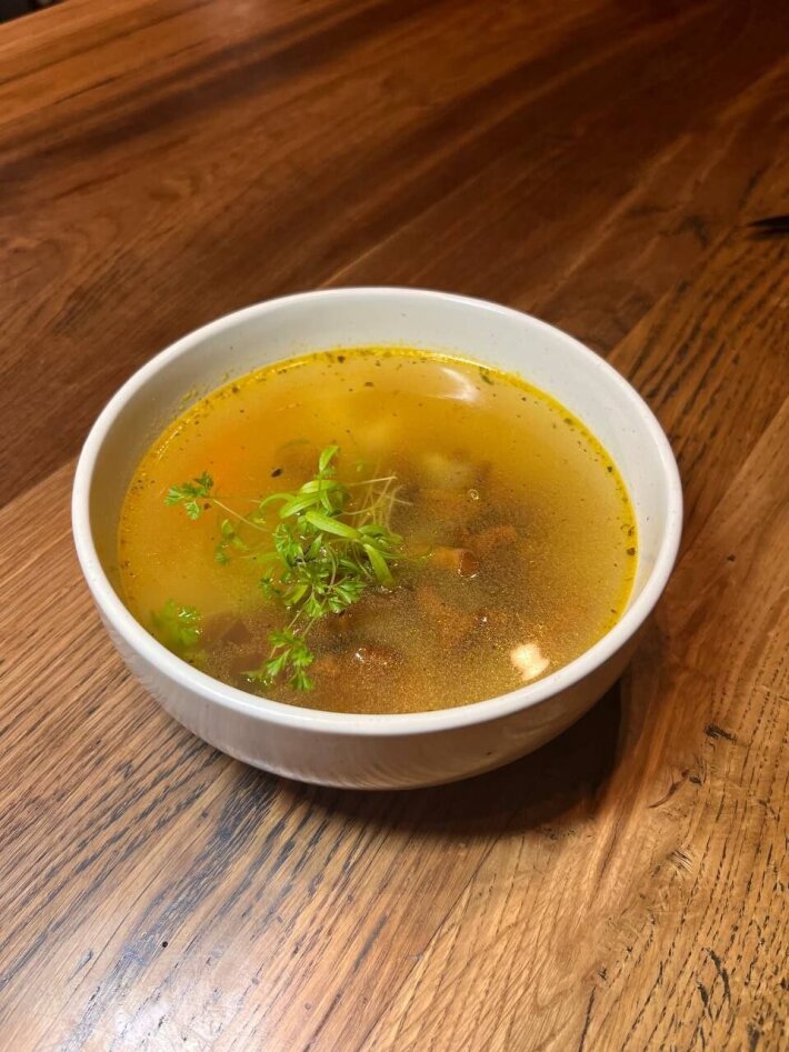 Суп с лисичками