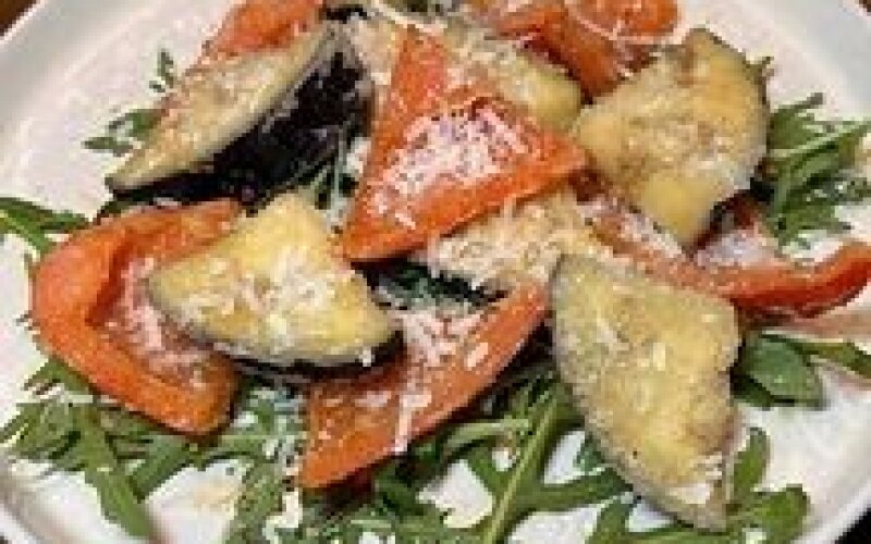 Салат фри с рукколой