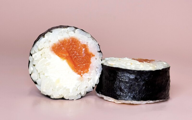 Ролл «Маки с лососем»