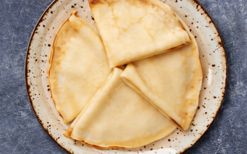 Блинчики с маслом и сыром