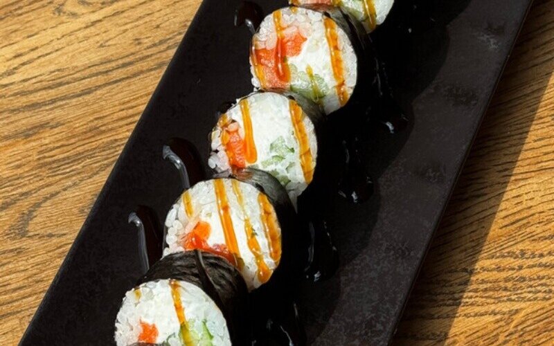 Ролл «Норимаки» с форелью