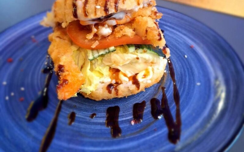 Суше-бургер с креветкой