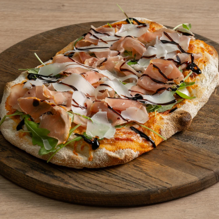 Пинса «Парма и рукола»