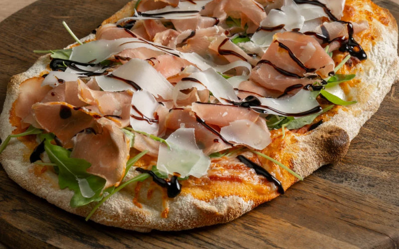 Пинса «Парма и рукола»