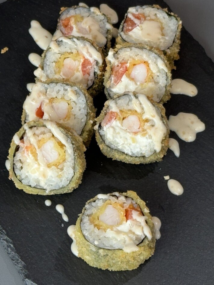 Ролл горячая креветка