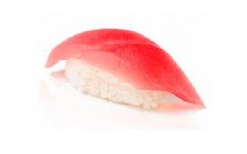 Суши с тунцом