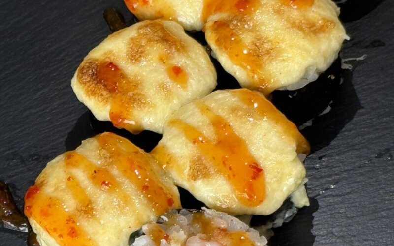 Ролл запеченная креветка