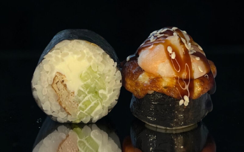 Запечённый ролл «Эби  вулкан»