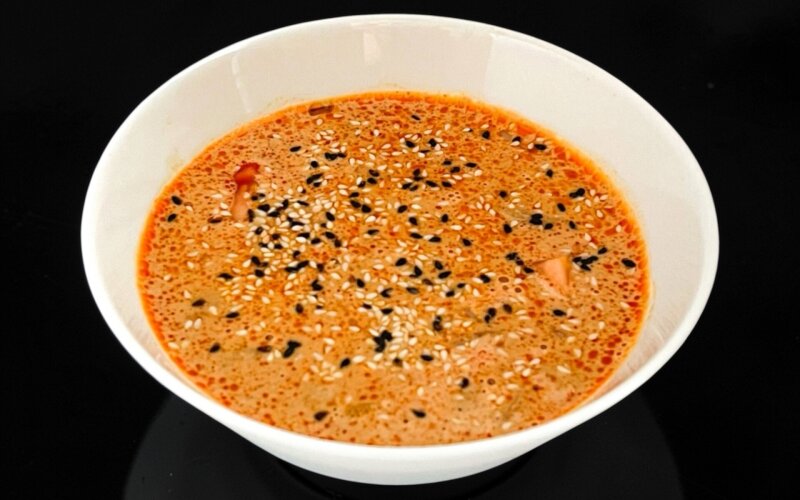 Том ям с курицей и рисом