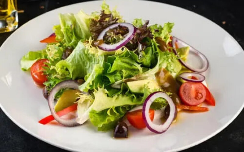 Овощной салат со взбитой Фетой