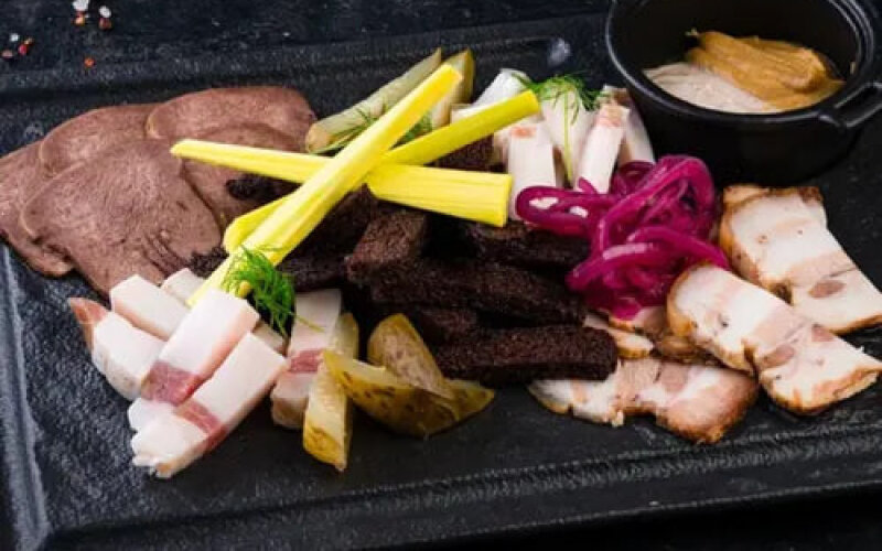 Мясное плато «По-домашнему»