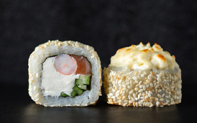 Ролл «Запечённая креветка-лосось»