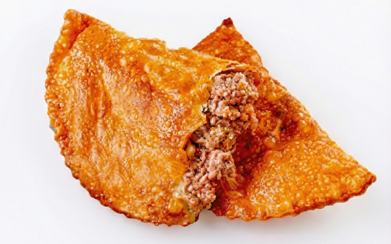 Чебурек с говядиной и свининой