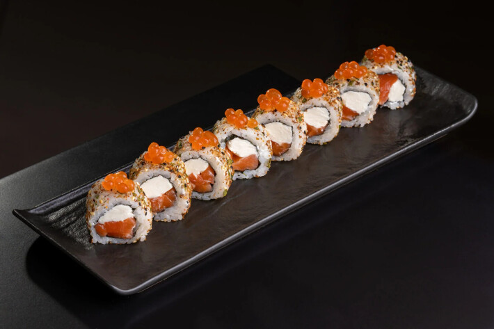 Ролл «Маки сливочный лосось»