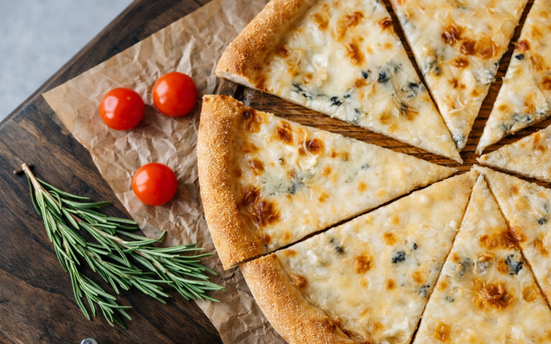 Пицца «Четыре сыра»