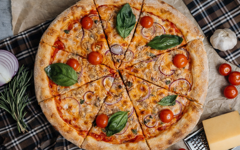 Пицца «С тунцом»