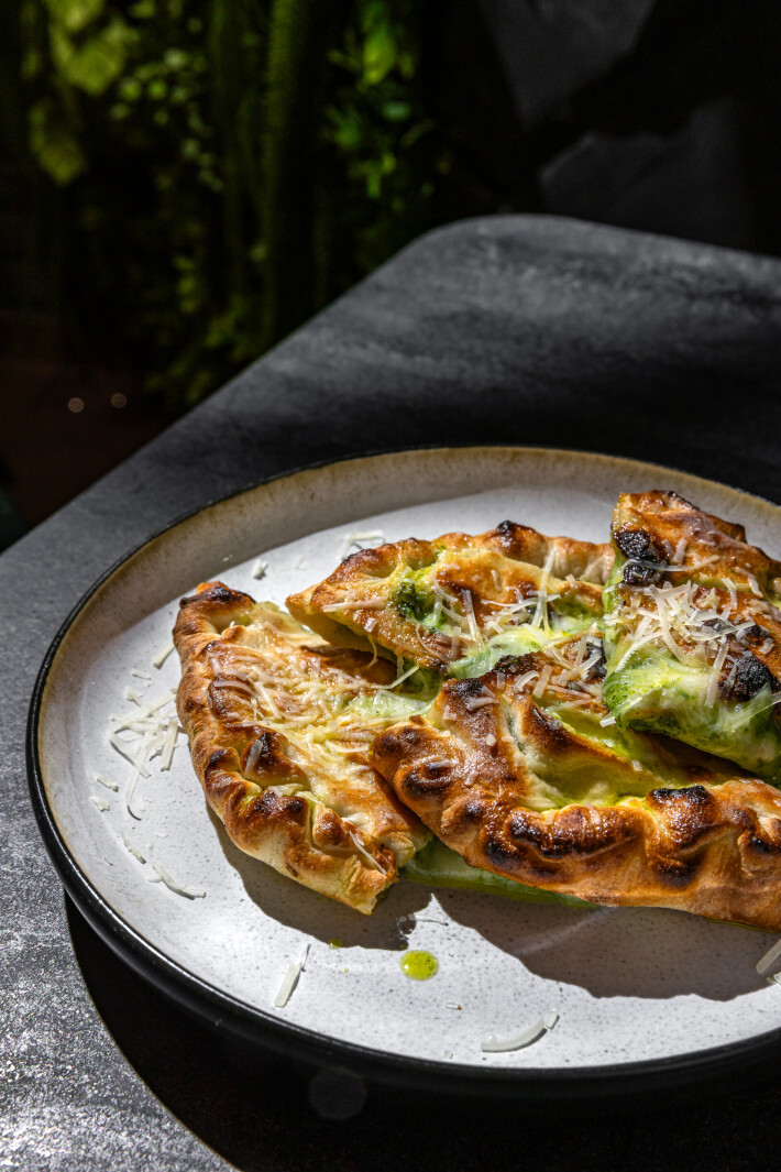 Сырный стромболи