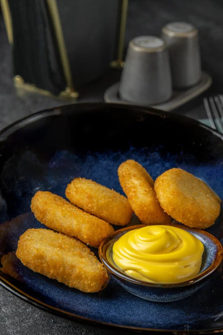 Наггетсы с сырным соусом