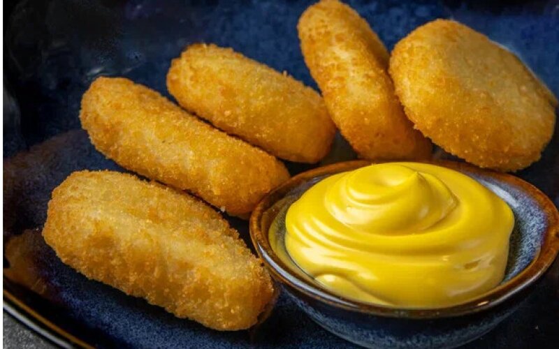 Наггетсы с сырным соусом