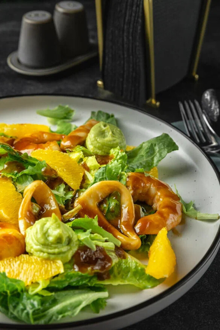 Салат с морепродуктами