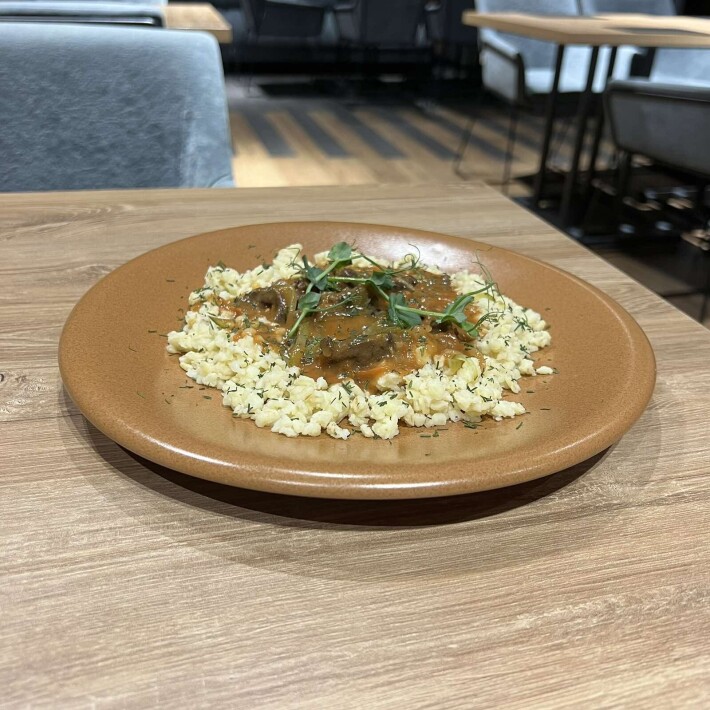 Азу по-татарски с рисом отварным