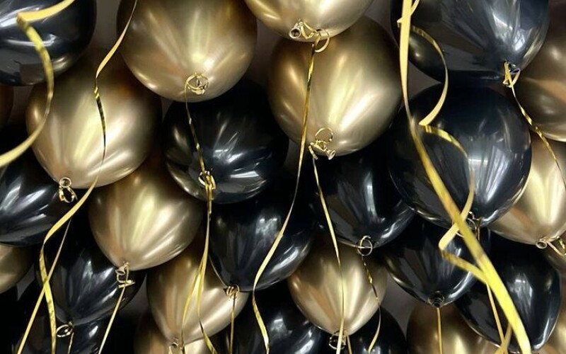 Шары под потолок