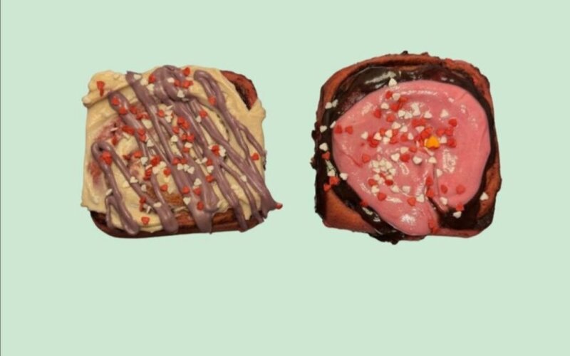 Комбо двух вкусов Вишневого брауни и Hello Kitty